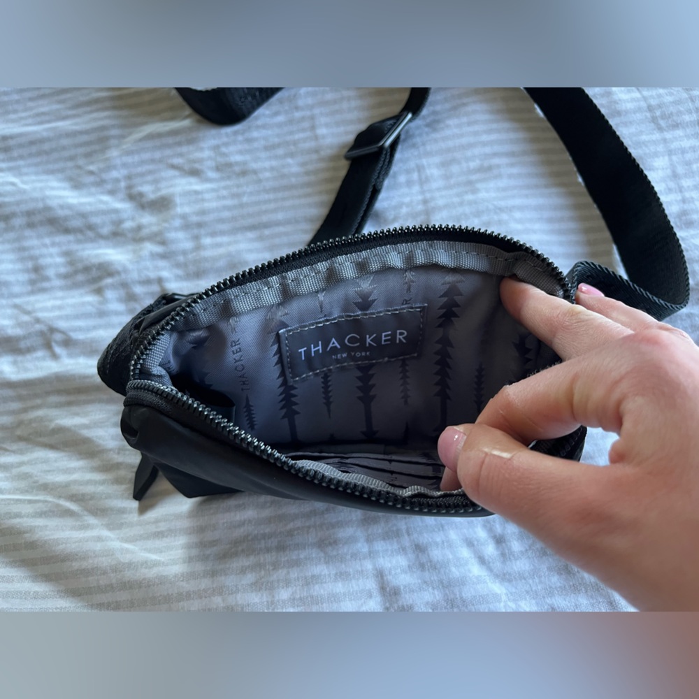 Thacker aurora nylon crossbody belt bag - Picture 7 of 9
